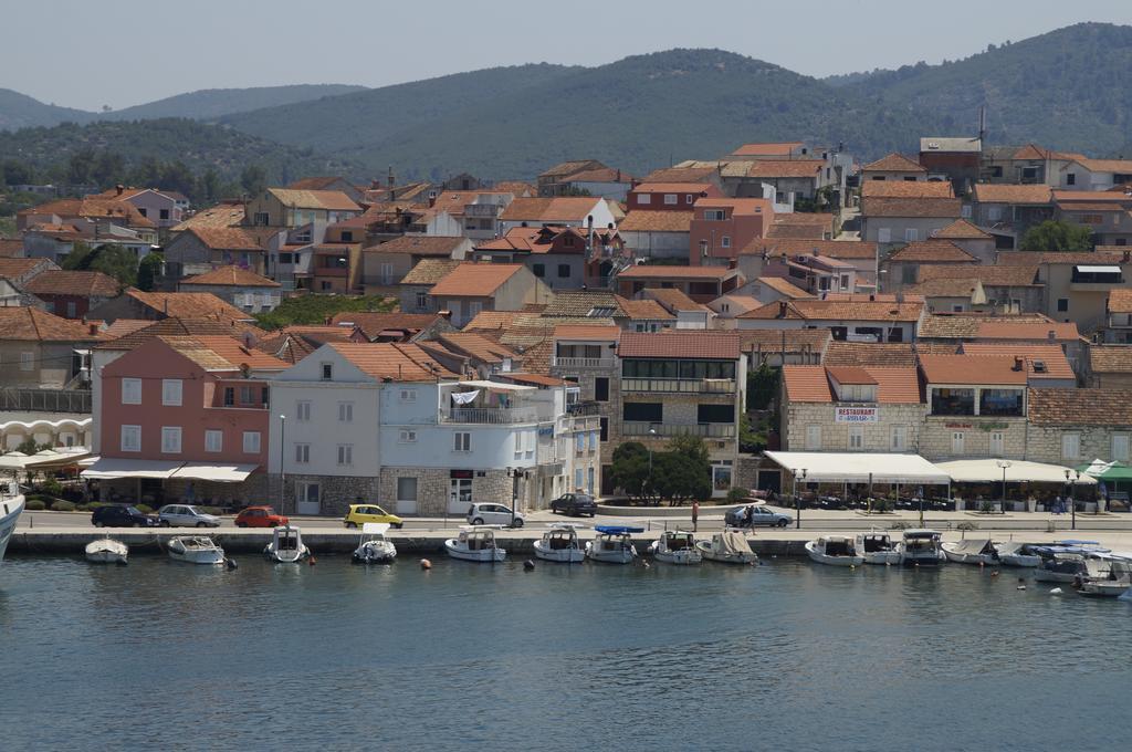 Hotel Posejdon Vela Luka Buitenkant foto